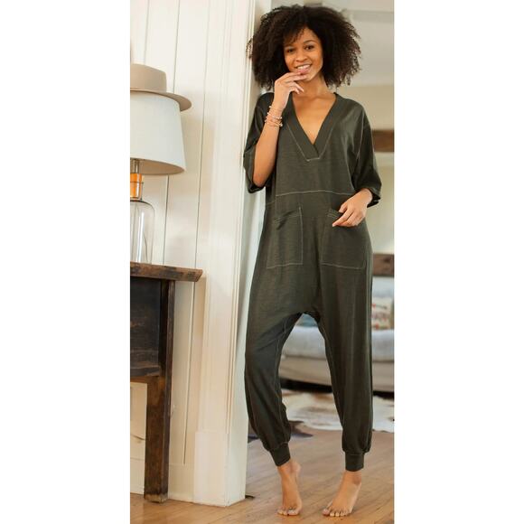 Natural Life Green Long Sleeve Jumpsuit Onesie - Picture 1 of 4
